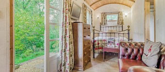Shepherd’s Retreat - UK45531