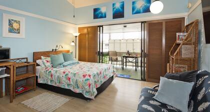 Happy Honu Oasis, Surf shack with pool and A/C