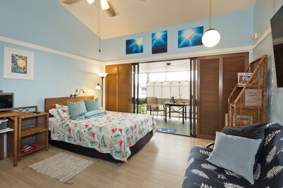 Happy Honu Oasis, Surf shack with pool and A/C