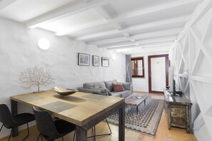 Interior - VIVA Caldeireiros Porto Old Town (Porto)