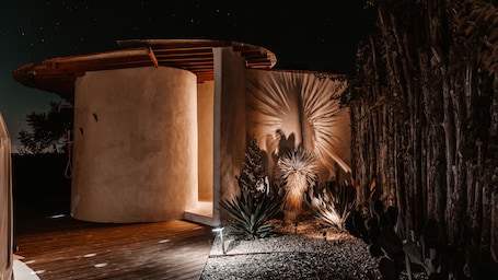 施設の敷地. Disco Dome “Mexico” at The Disco Ranch