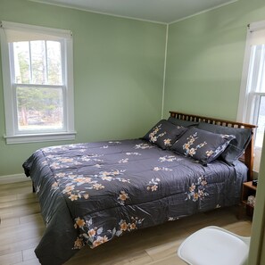 3 chambres, fer et planche à repasser, Wi-Fi gratuit, draps fournis