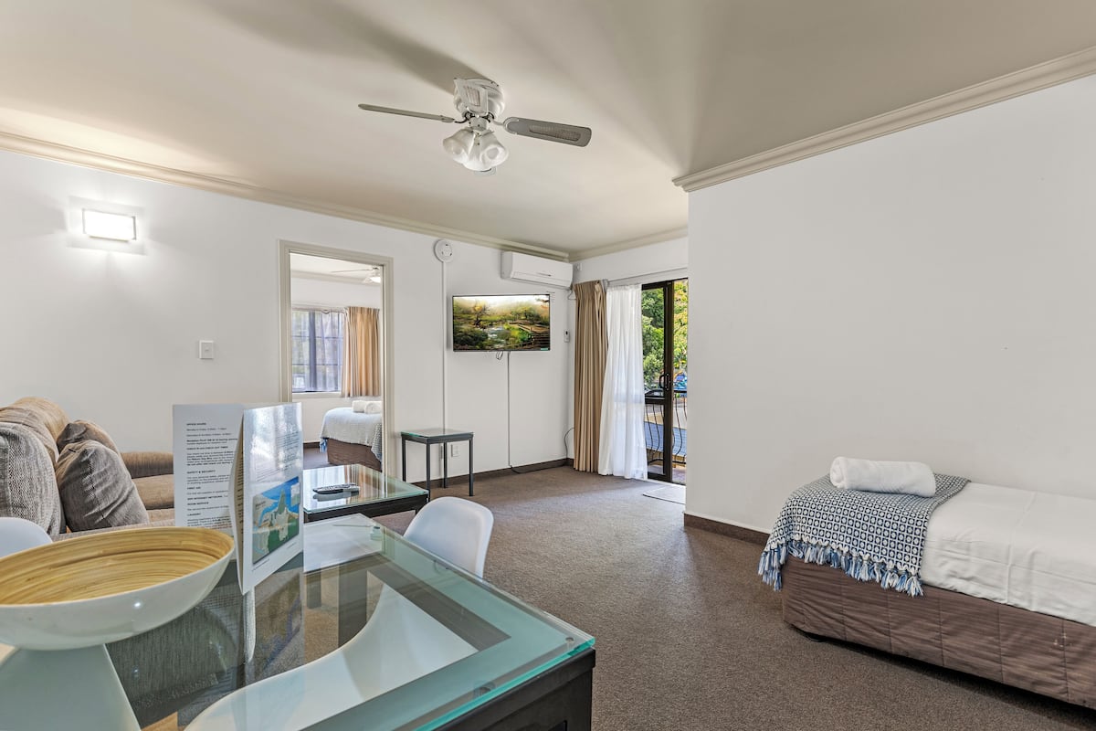 Family Suite | Living area