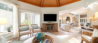 Haven MCA#462 Gorgeous family home, dog Ok, ping pong, air hockey, foosball