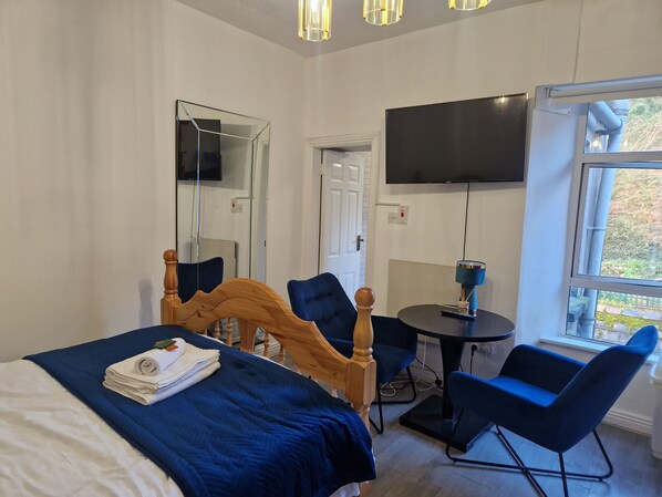 Studio | Free WiFi, bed sheets - Ideal for Short Stays - Cork City (Cork)