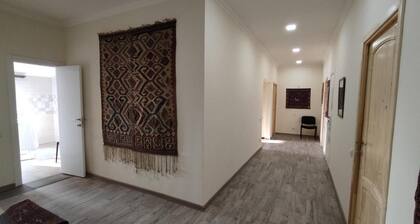 Cozy Airport Guesthouse - Woolway Studios