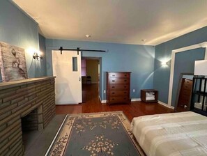 1 chambre, bureau, fer et planche Ă repasser, Wi-Fi gratuit