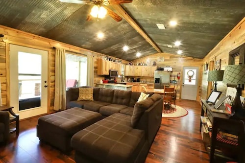 Old Mill Cabin #1 - on the Little MO River, large yard, close to Diamond Mine!