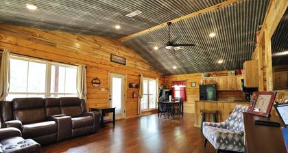 Old Mill Cabin #2 - on the Little MO River, large yard, bunk room!