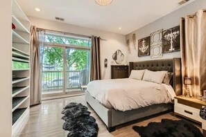 1 soverom, skrivebord, strykejern/-brett og wi-fi (inkludert)