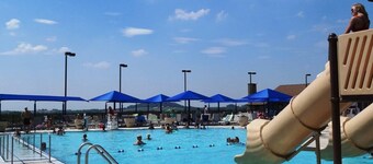 Beautiful Sunset Point! Arcade game table!