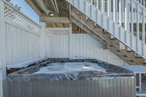 Outdoor spa tub - 1712 - Happy Childhood, Ocean Sands, Private Pool, Hot Tub, Pool Table & More (Corolla)