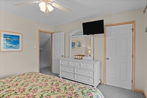 7 bedrooms, WiFi, bed sheets - 1712 - Happy Childhood, Ocean Sands, Private Pool, Hot Tub, Pool Table & More (Corolla)