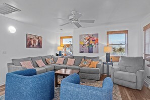 TV, DVD player, video library - 1936 - Dolphin Dance, Semi-Oceanfront | Private Pool, Hot Tub & Pets (Corolla)