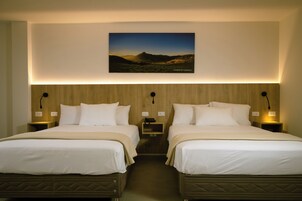Decoración personalizada, muebles diferentes y escritorio