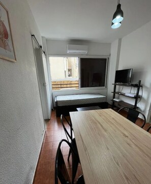 Dining - Comfortable apartment in Almagro (Buenos Aires)