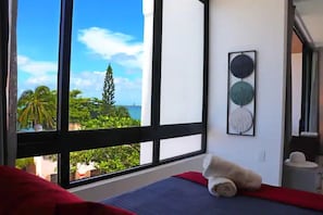 1 bedroom, WiFi - Beach 2 min walk, rooftop pool+Tours & Car Rental ((Boulevard Kukulkan) Km. 6.5,Cancun)