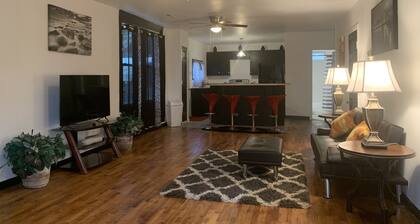 ELEGANT COZY 3BR HOME