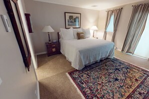 5 bedrooms, desk, free WiFi, bed sheets