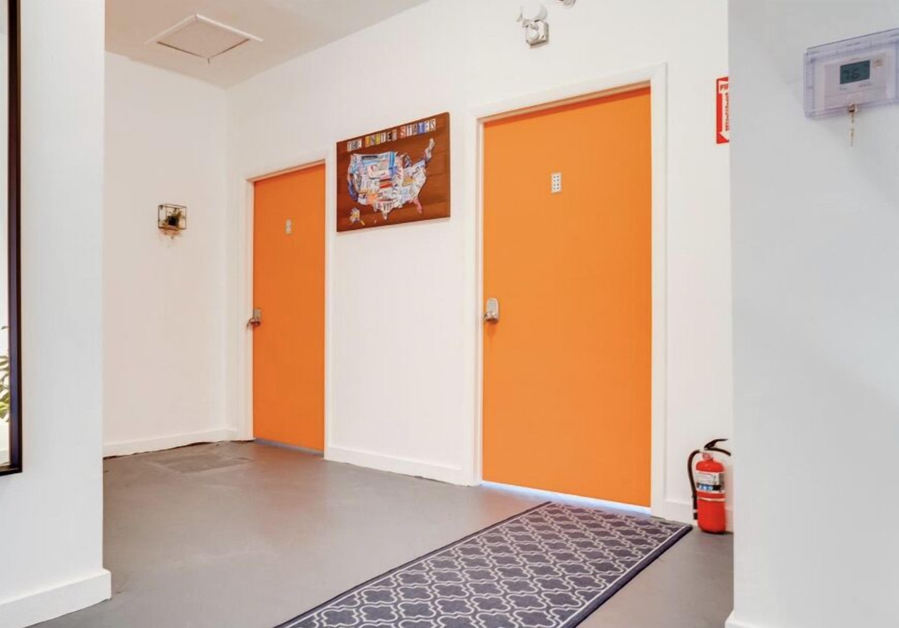 Foto - Hola Hostel - Open 24hr FREE DINNER - Under New Management -Shared Common Area-