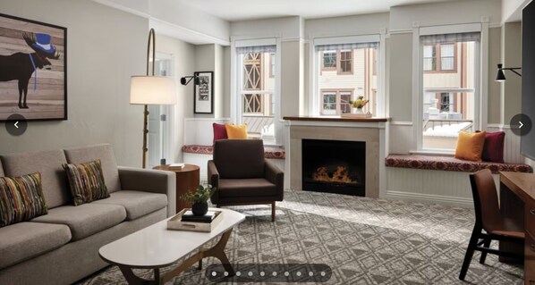 Living area - Marriott Summit Watch - Spacious 2 Bedroom Villa in the heart of Park City, UTAH (Park City)