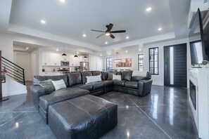 TV connectée, cheminée