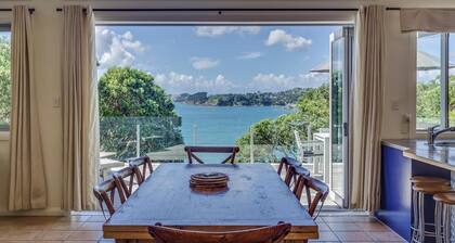Absolute Beachfront Oneroa