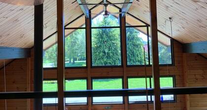 Ski-Inspired Summer Retreat. Spacious Lodge in Ohakune