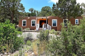 Front of property - Tesuque Outpost 3 Suites Mountain Views (Santa Fe)