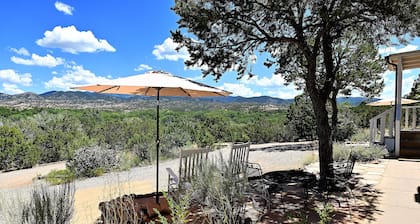 Tesuque Outpost 3 Suites Mountain Views