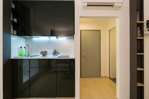 Oven, stovetop, dishwasher