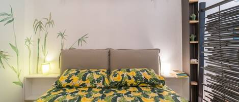 1 bedroom, iron/ironing board, Internet, bed sheets