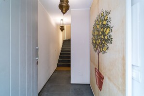 Interior - GuestHost - Ortigia Studios - First Floor Apartment (Siracusa)