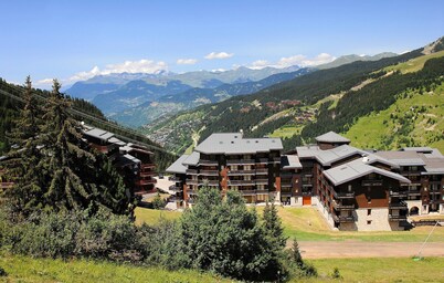 Méribel Mottaret | Sleeps 5 | Sky-High Retreat