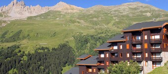 Méribel Mottaret | Sleeps 6 | Sky-High Retreat