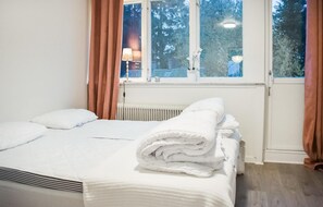 4 bedrooms, travel cot, free WiFi