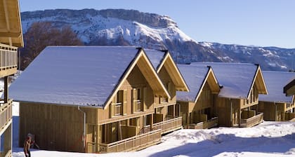 Joli Appartement | 1BR for 4 + Ski Rental Deals