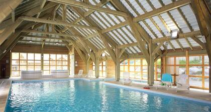 Sybelles Ski Area | Sleeps 12 | Slope-side Comfort