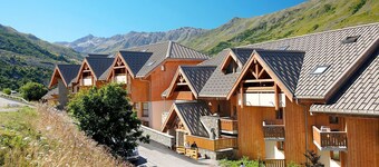 1BR Sleeps 6 | Mountain Escape in Valmeinier!