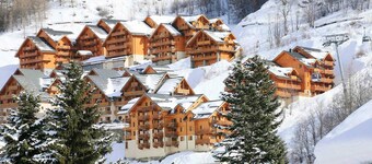 3BR Sleeps 8! Mountain Escape in Valloire
