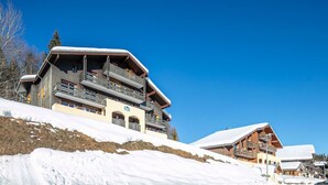 Exterior - Sleeps 7! 2BR Apt| Scenic Living in Valmorel! (La Léchère)