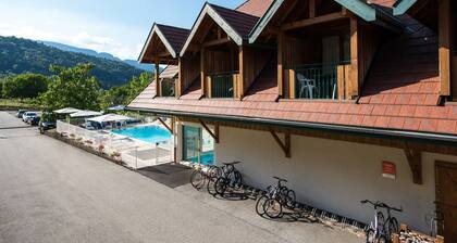Cosy studio pour 2 | 2 piscines | PrĂšs de la plage