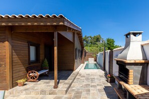 Terrace/patio - Rural House 'La Dehesa2' in Toledo with Private Pool, Wi-Fi, and Air Conditioning (Cobisa)