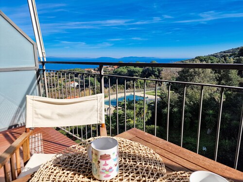 Appartement 'Mono Le Lecce 53 Iris' avec piscine partagée, balcon et climatisation