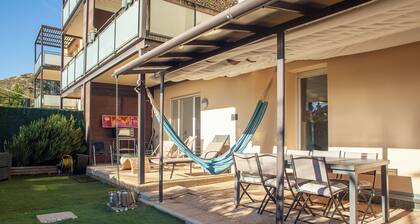 Apartment 'L Évasion' with Private Terrace and Wi-Fi