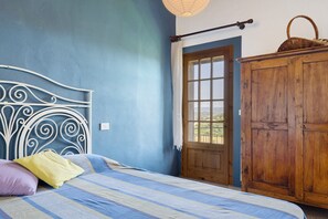 2 dormitorios, tabla de planchar con plancha, wifi gratis y ropa de cama