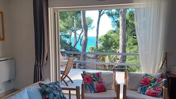 TV, TV-spill, DVD-spiller og stereoanlegg