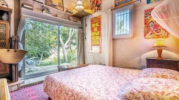 6 camere, una scrivania, ferro/asse da stiro, Wi-Fi gratuito