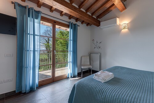 Holiday Home 'Villa Moderna Resort' with Private Pool, Wi-Fi and Air Conditioning