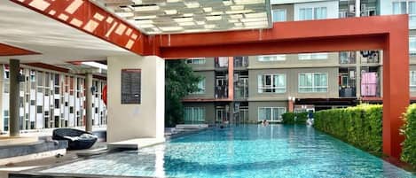 Appartement, 1 chambre, accessible aux personnes à mobilité réduite, balcon | Piscine | Piscine extérieure